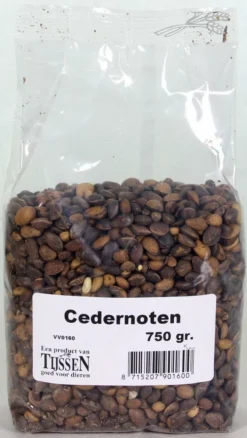Cedernoten 750 Gr -Exporteren AvoDierenRuiter winkel 8715207901600 1