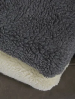 SnObbs Teddy Overtrek Dalton Grijs -Exporteren AvoDierenRuiter winkel Dalton teddy snObbs overtrek hoes beige grey 1